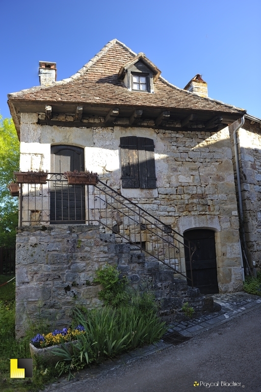 habitation traditionnelle Loubressac photo pascal blachier