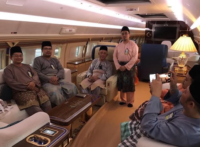 Beginilah Rupa Dalaman Pesawat Emas Sultan Johor 