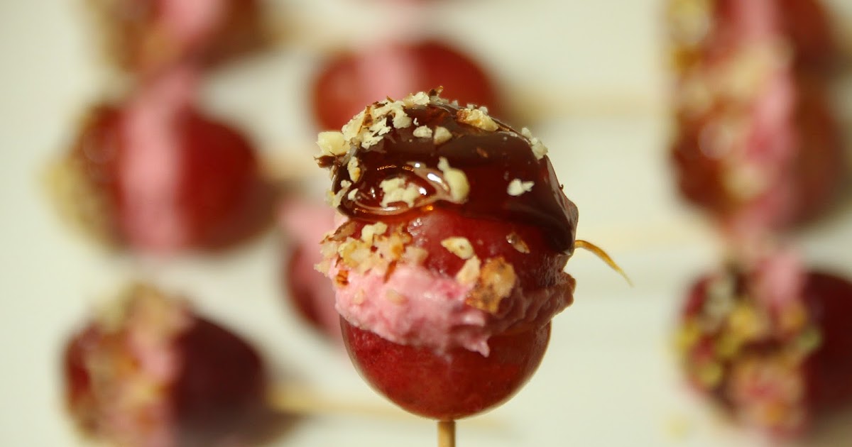 What are the toffee apples like. Виноград тоффи. toffee apples. eat toffee apples. то такое яблоко в тоффи.
