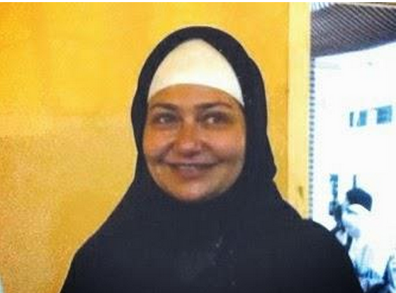 شاهد بالصور فنانات في الحرم المكي بالحجاب بدون بكياج,,,,,