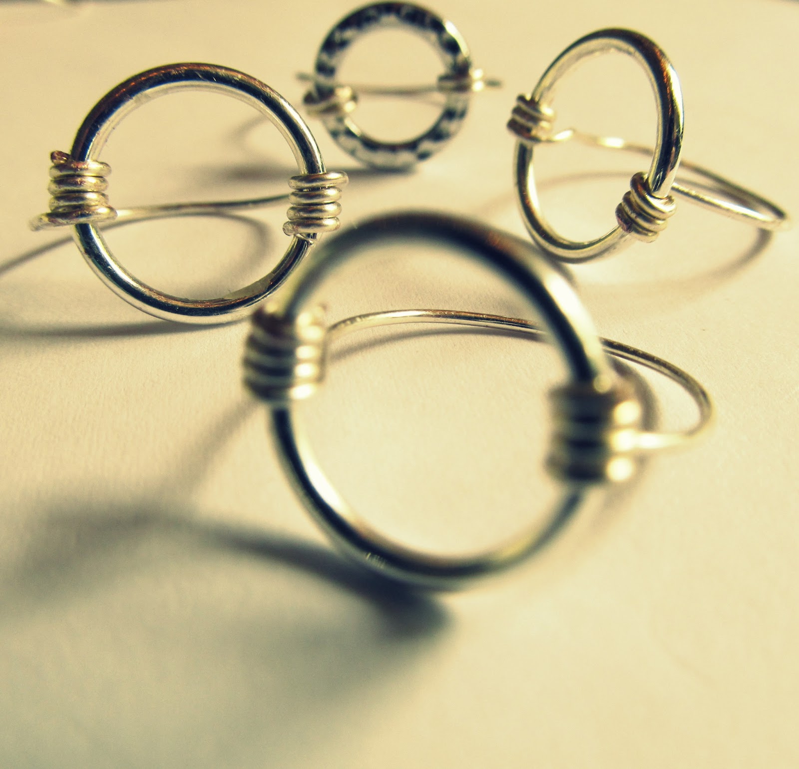 WobiSobi: Sweetheart, Wire Rings. DIY