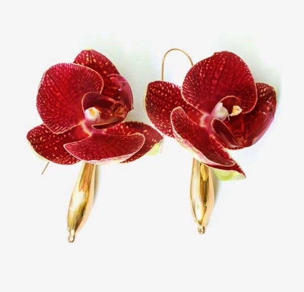 gold earrings rose a flower shape