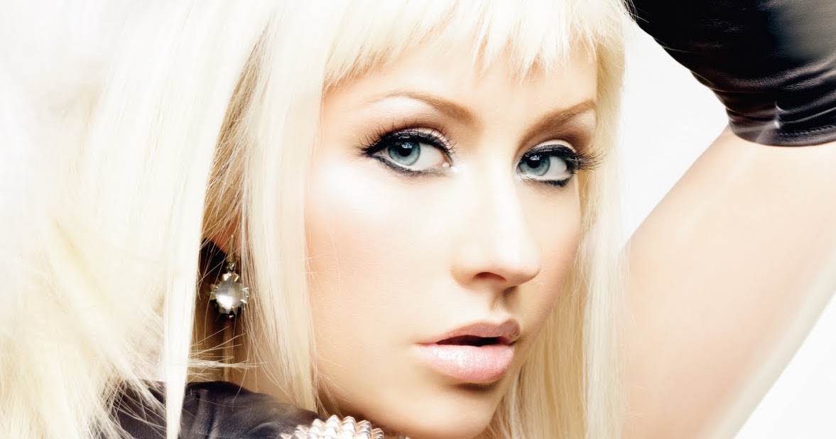 My Celebrity: Christina Aguilera Leather Gloves