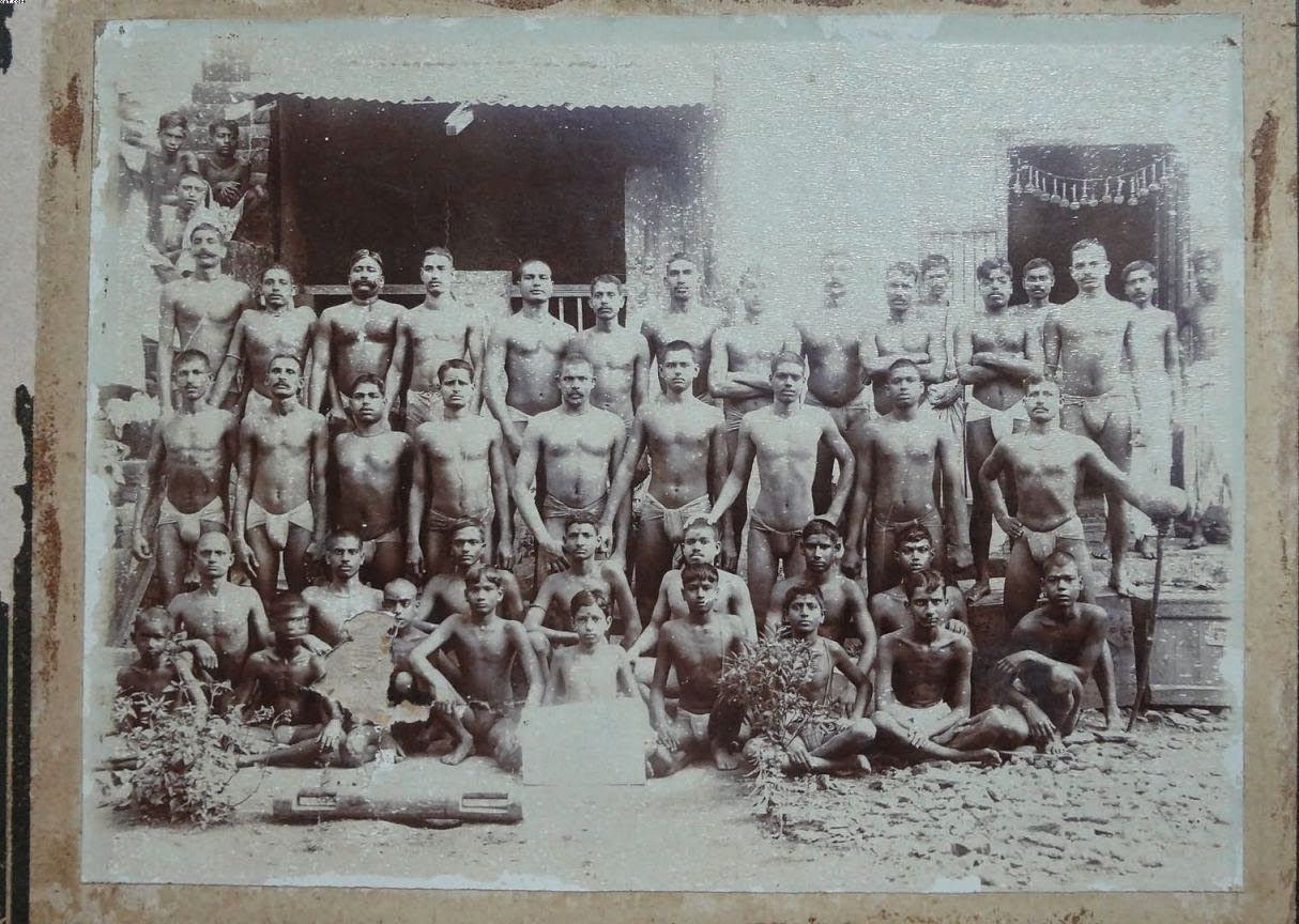 Group of Wrestlers - Vintage Undated Photograph