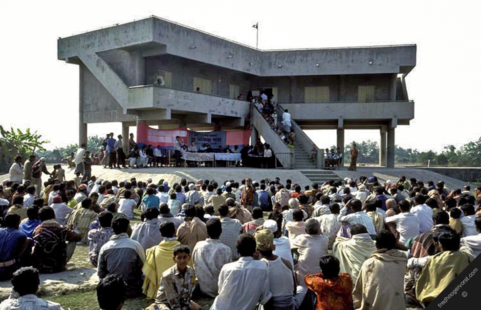 Official iLessons Online Bangladesh Flood Defence Scheme [Case Study]