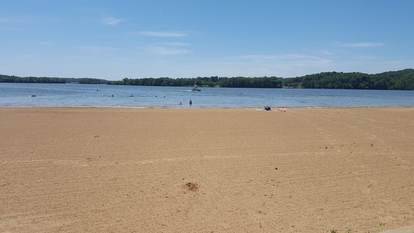 Divers and Sundry Lake Barkley Beach