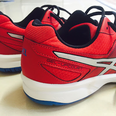 asic court shoes