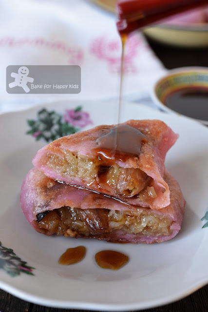 pink Teochew png kueh peng kih steamed glutinous rice dumpling