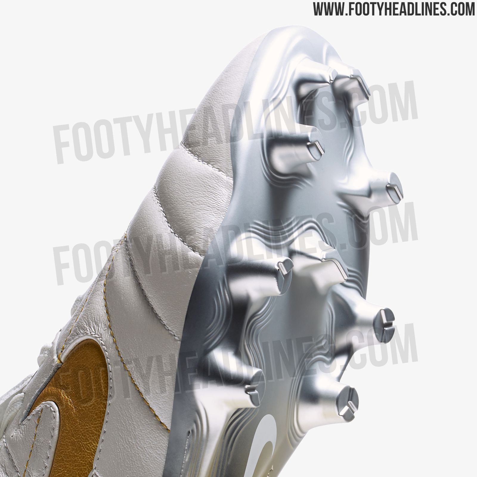 ronaldinho boots 2018