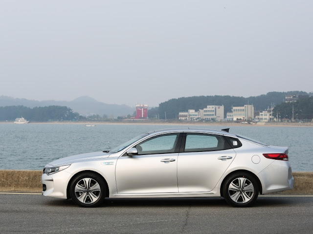 2016 Kia Optima PHEV 2016 Kia Optima PHEV