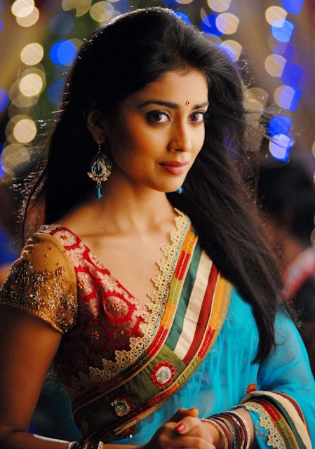 [Image: shriya%2Bsaran-Hot-Stills.jpg]