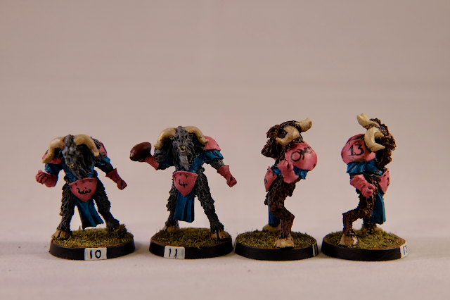 first set of beastmen 4 Beastmen Warriors