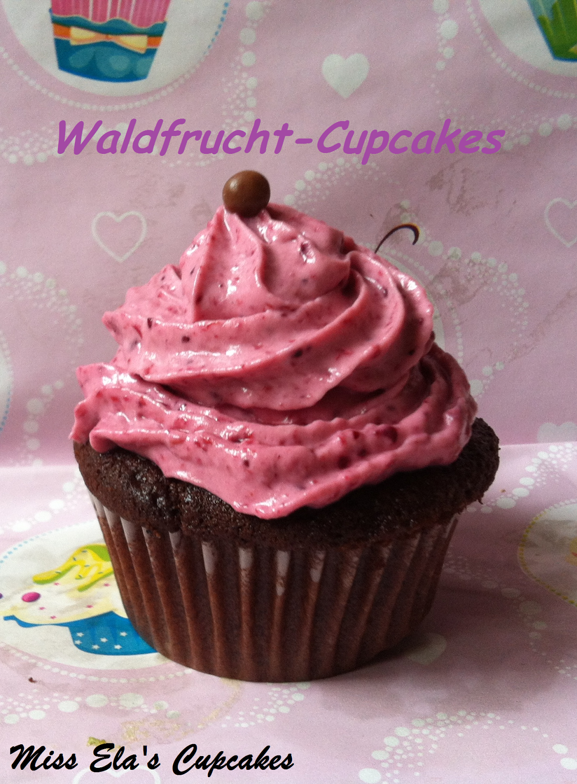 Miss Ela&amp;#39;s Cupcakes: Waldfrucht-Cupcakes