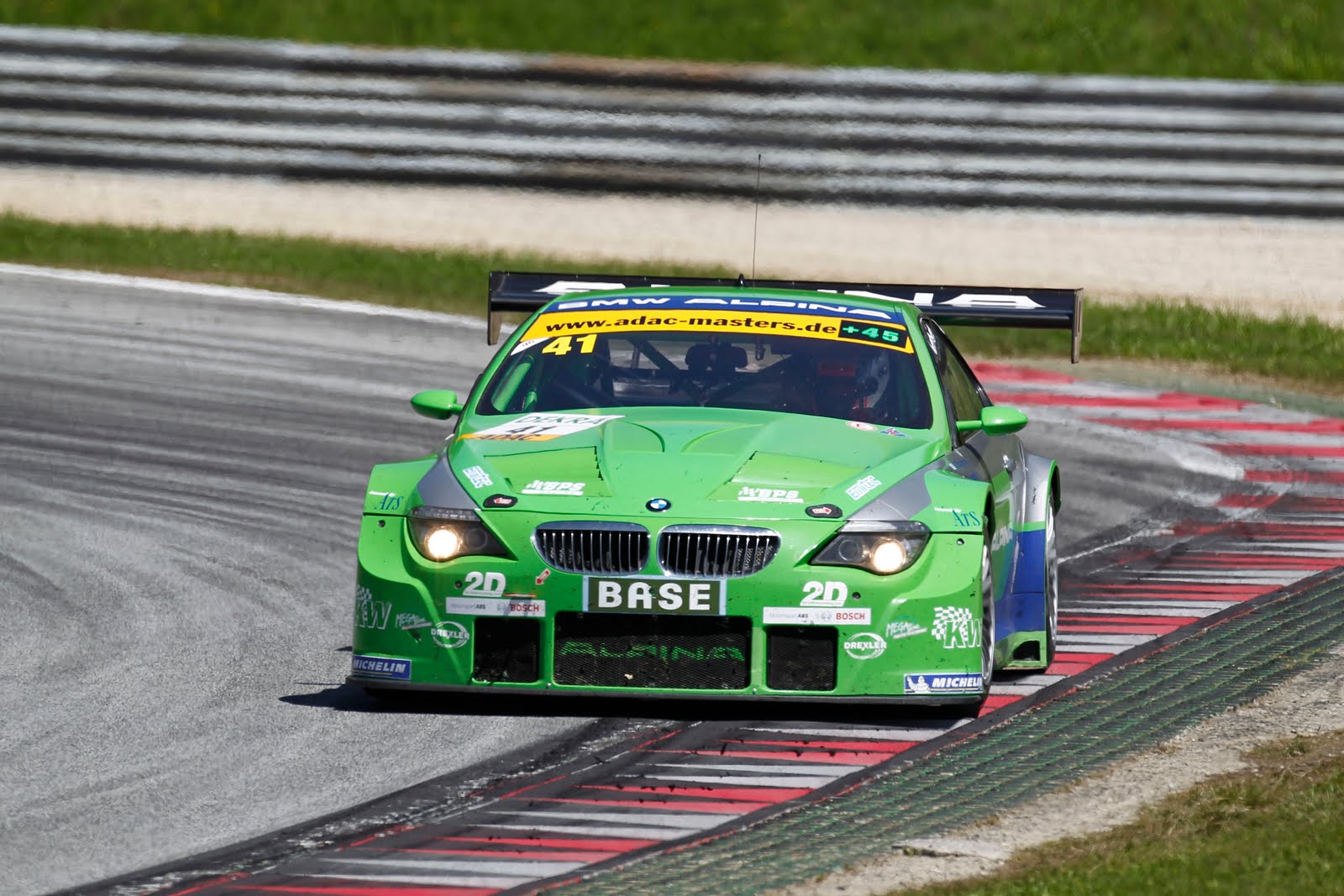 Racing with Professionals/MRS GT Racing Racing at its best Formula