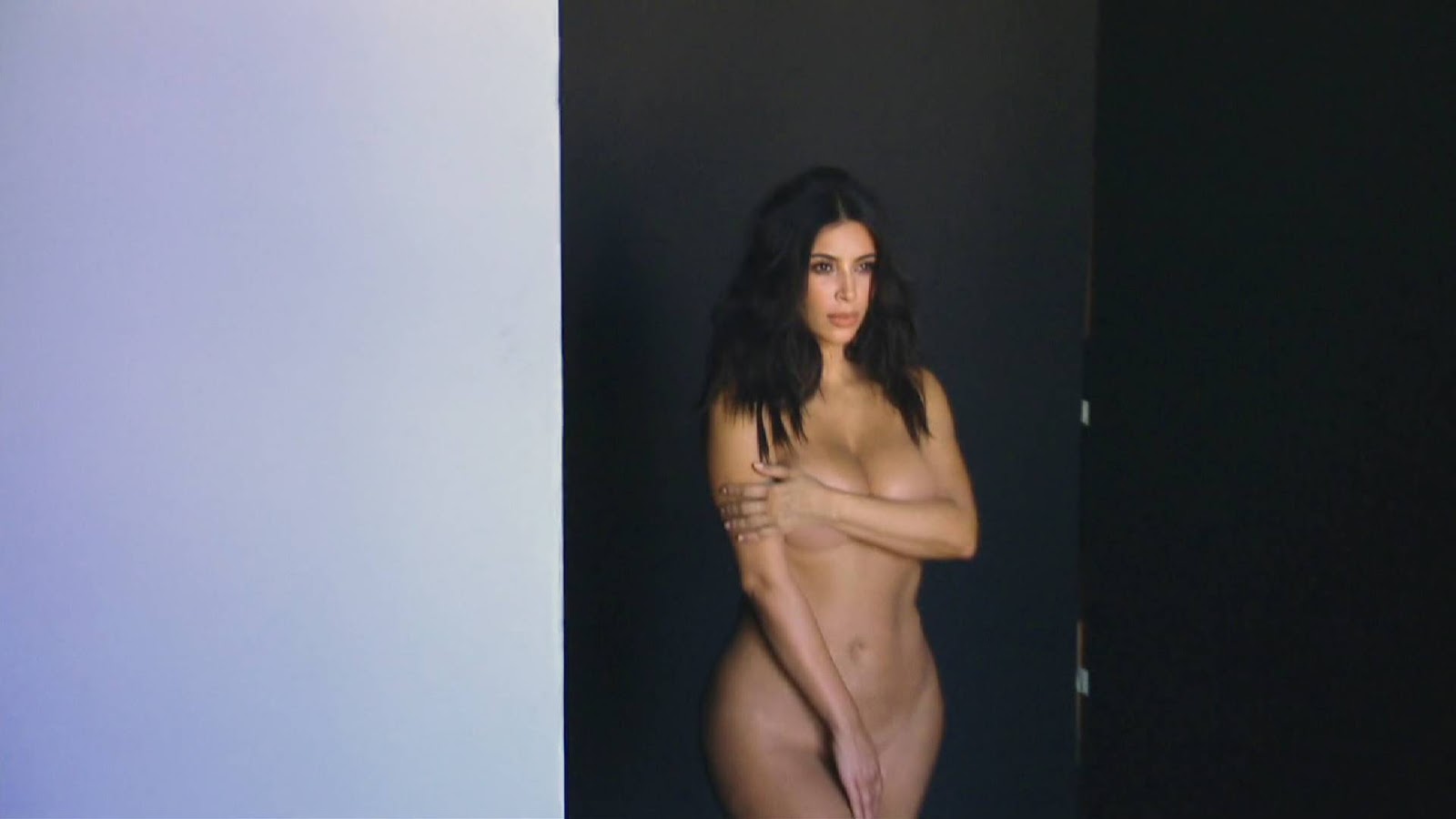 Kim Kardashian Hot Naked 59