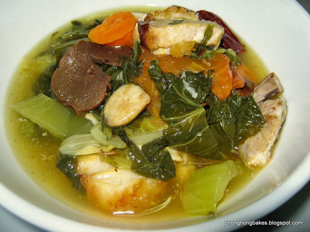 Phong Hong Bakes and Cooks! Roasted Pork and Preserved Mustard Green Soup
