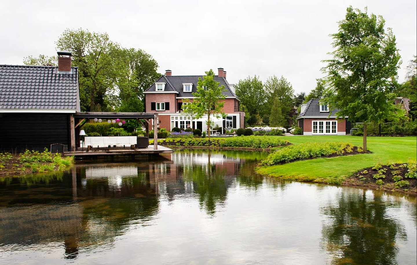 Голландская дом 3. Гитхорн Нидерланды. Гитхорн двухэтажные домики. Монзино голландский дом. Нидерланды домики.