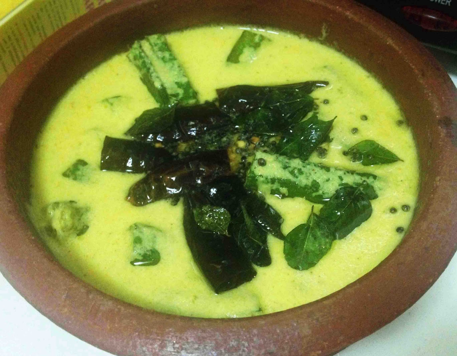 LADYS FINGER RECIPES INSTANT OKRA YOGURT CURRY / VENDAKKA MORU CURRY
