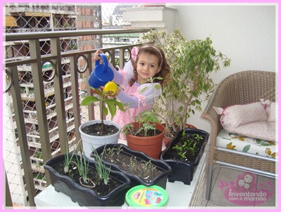 Criança e jardinagem