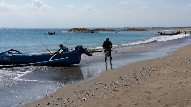Yayo de pesca en Bali Yayo de Pesca en Bali