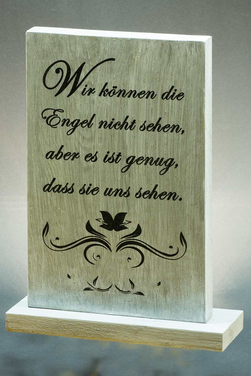 Bastelhandwerk.at Spruch auf Holz gearbeitet