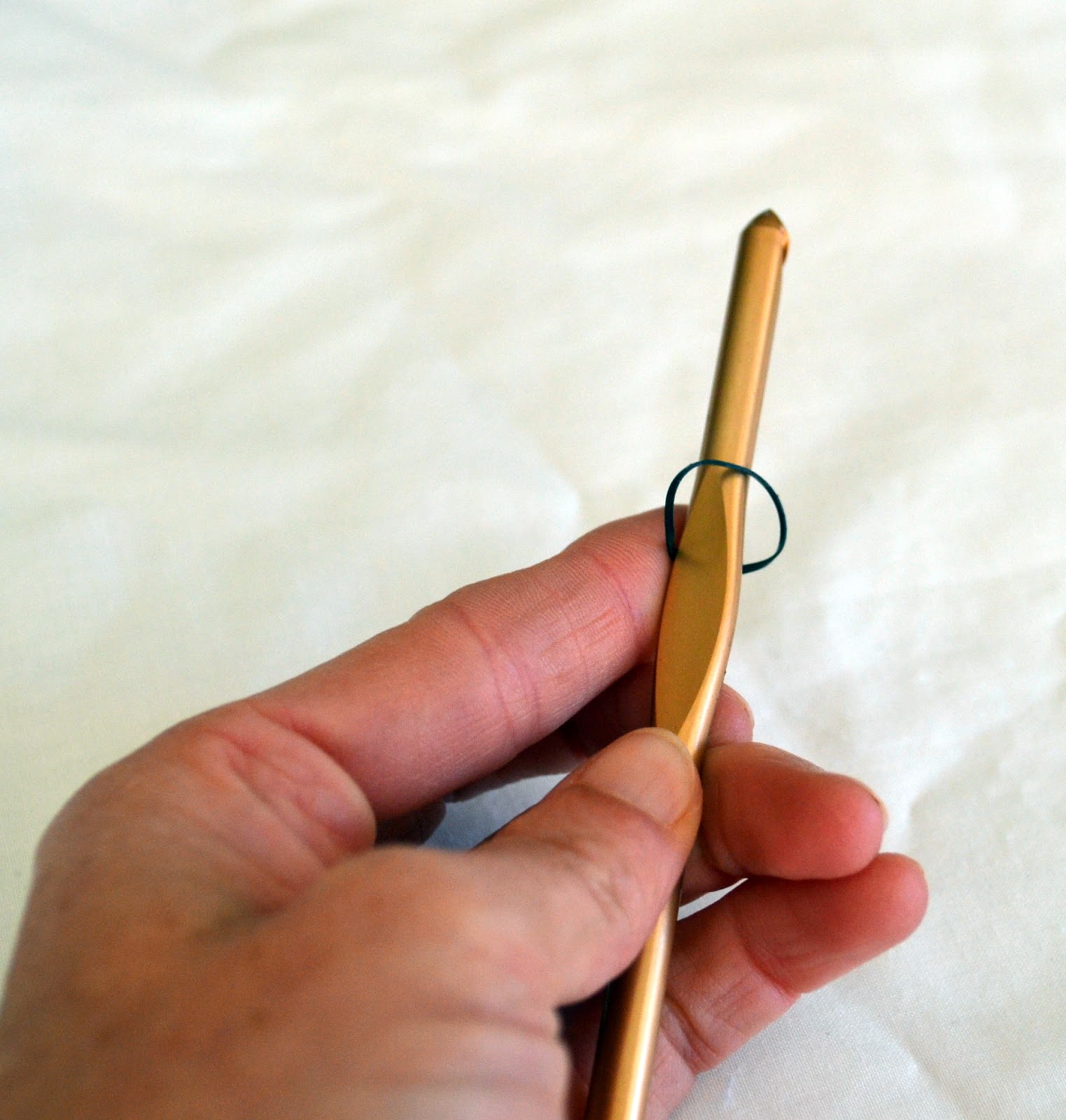 Dog hair bow tutorial