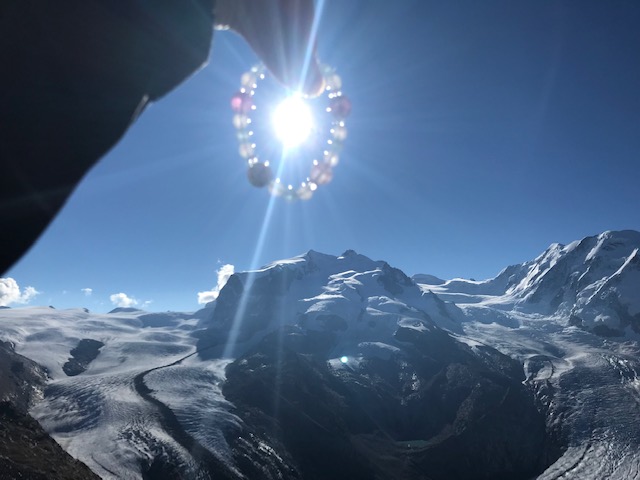 ゴルナーグラートの山頂で、義兄の冥福を祈りました