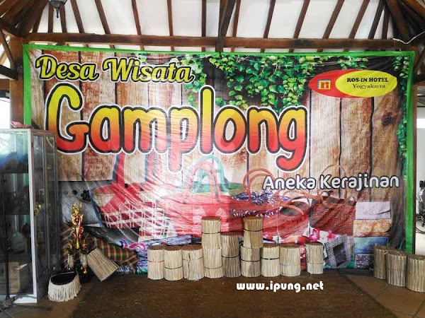 Menjelajahi Keunikan Kerajinan Tenun Desa Wisata Gamplong, Sleman, Yogyakarta Menjelajahi Keunikan Kerajinan Tenun Desa Wisata Gamplong, Sleman, Yogyakarta
