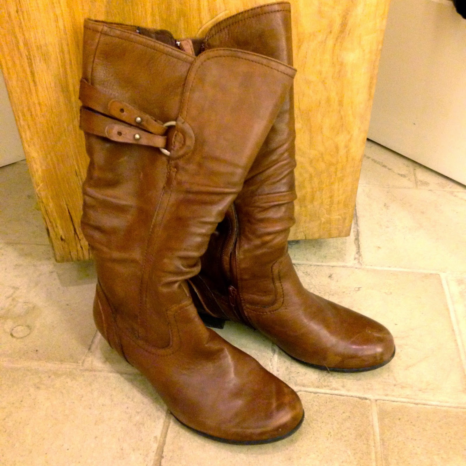 Start Close In Styling: Found: Comfortable Boots for Narrow Calves