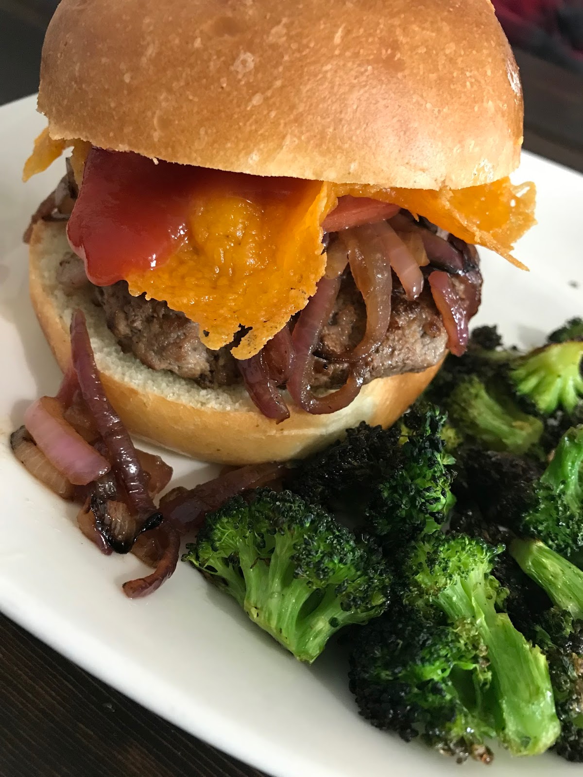 The Secret to Having it All...... Hello Fresh Review Crispy Cheddar Frico Cheeseburgers