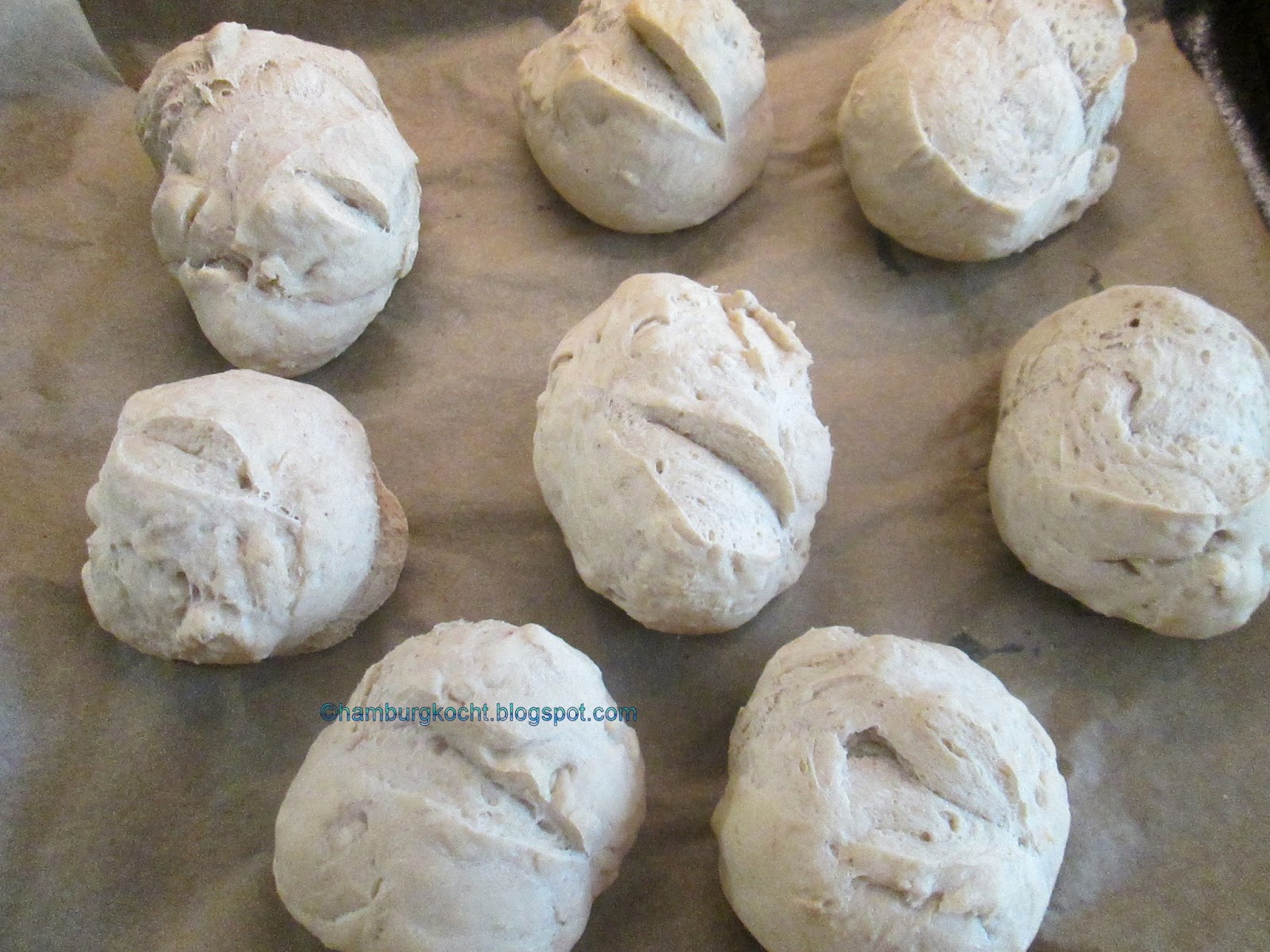 Hamburg kocht!: Nachgebacken: Bäcker Süpkes DDR-Brötchen nach ... Hamburg kocht!: Nachgebacken: Bäcker Süpkes DDR-Brötchen nach ...