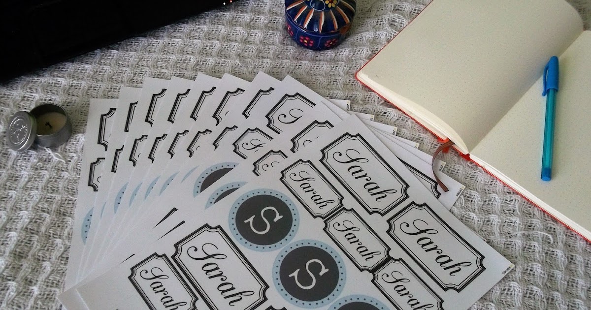 Bows & Clothes Custom Stickers from StickerApp + a Coupon Code!