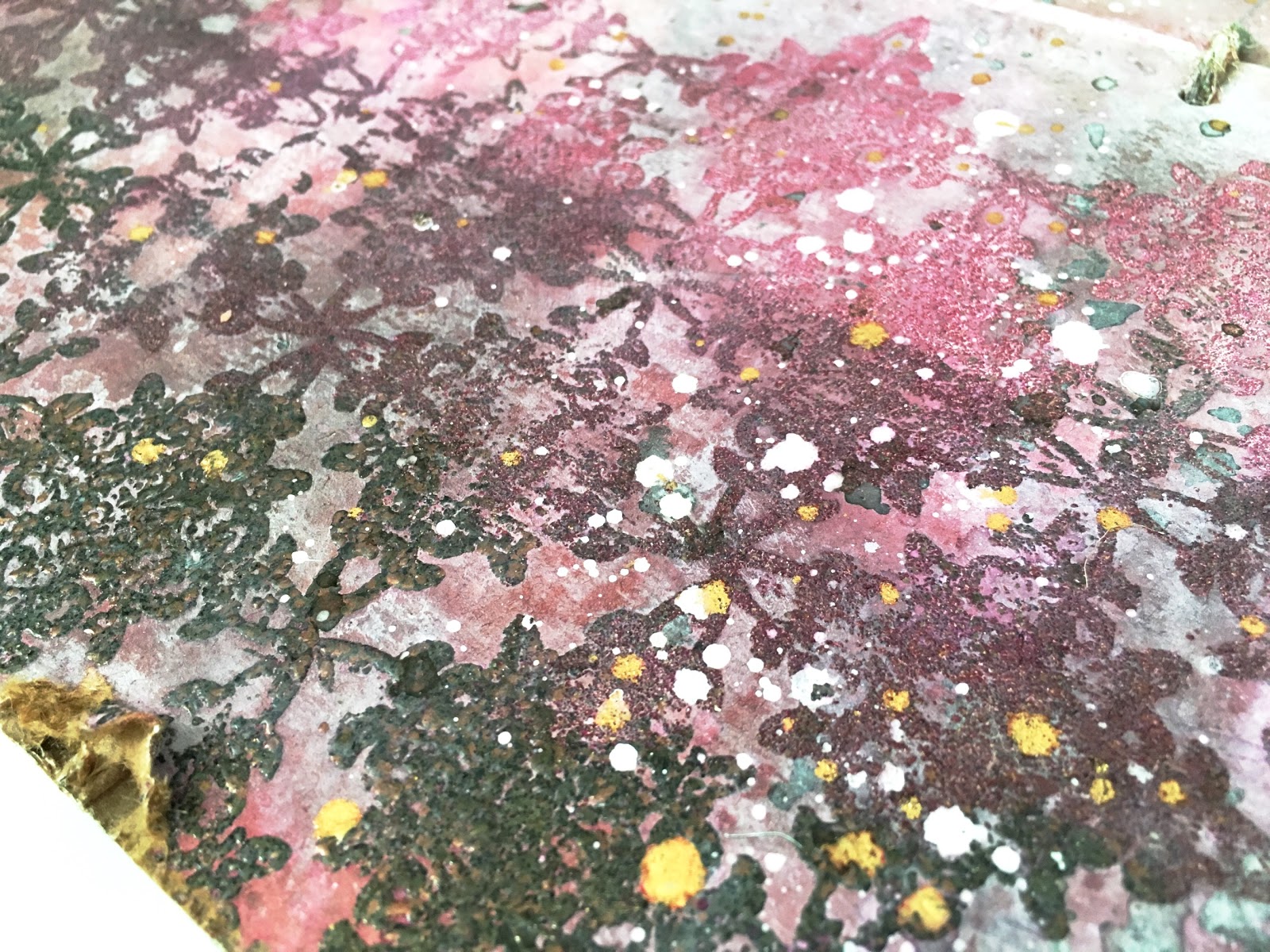 SewPaperPaint Ombre Embossing with Darkroom Door Border Stamps Tutorial