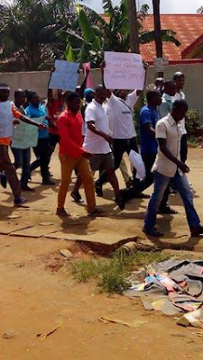 5 Photos: Edo state local government workers stage protest over unpaid salary arrears
