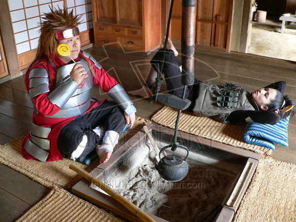 Kumpulan Cosplayer Termirip Coretan Si Pingu