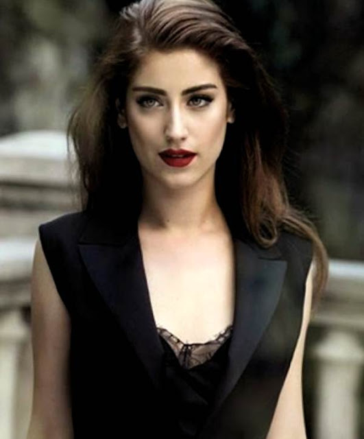 Gallery Foto Artis Cantik Turki Hazal Kaya - Merk yg Bagus