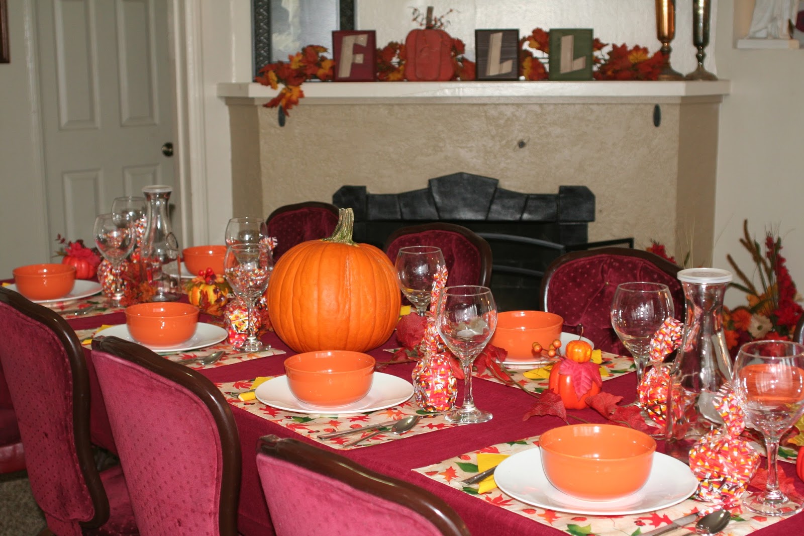 Shambray: Simple Fall Dinner Party