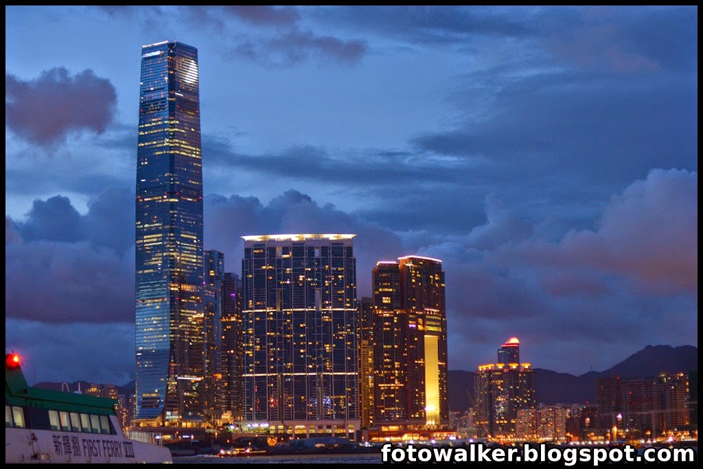 Foto Walker: 夜景@中環碼頭 (Central Pier)