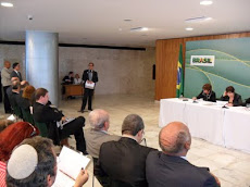 Pr. Daniel Vieira, discursando em Brasília