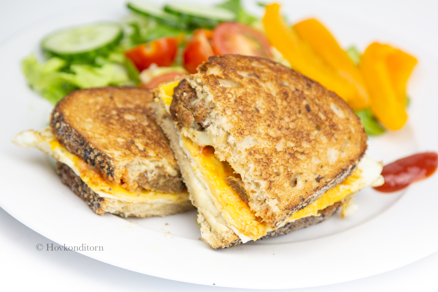 Toast with Mango Chutney