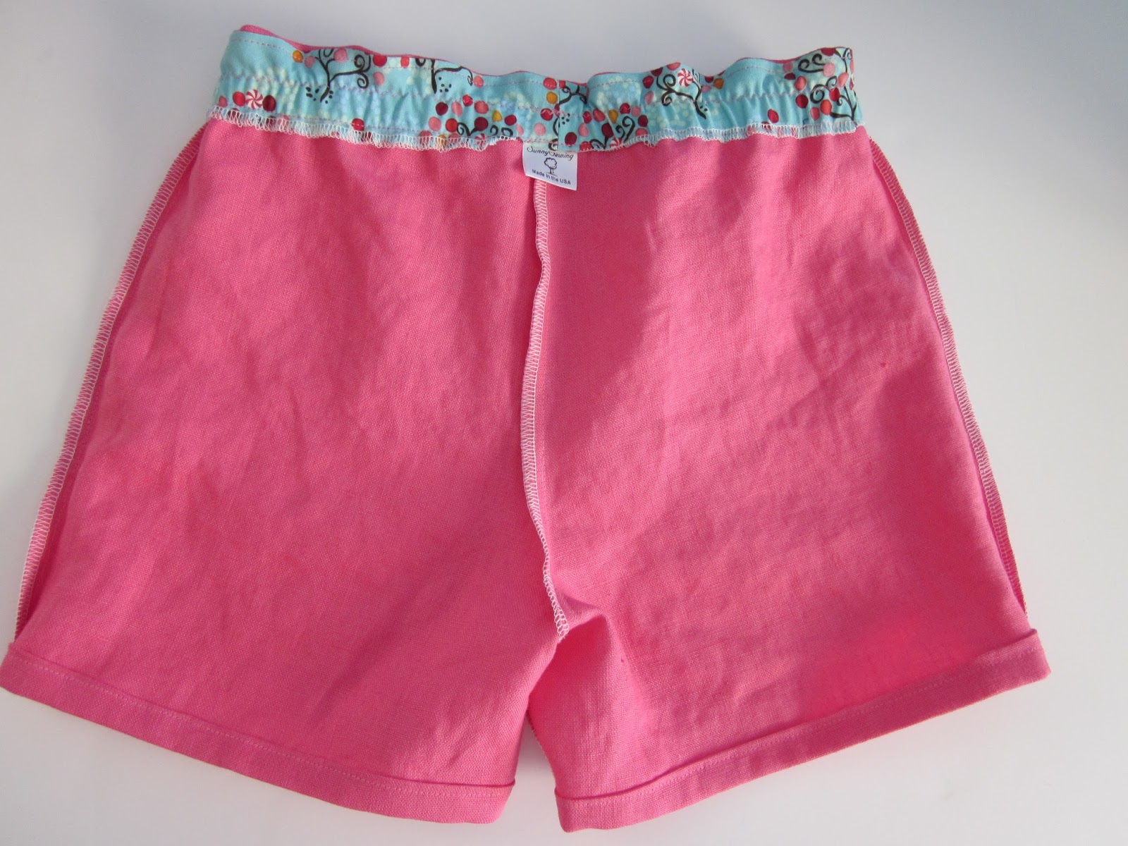 SunnySewing: Perfectly Pink Shorts ~ Jalie 3243