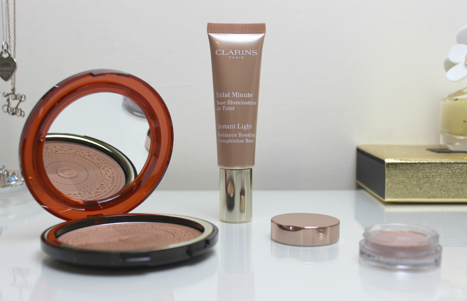 A picture of Clarins Aquatic Treasures Summer Collection 2015