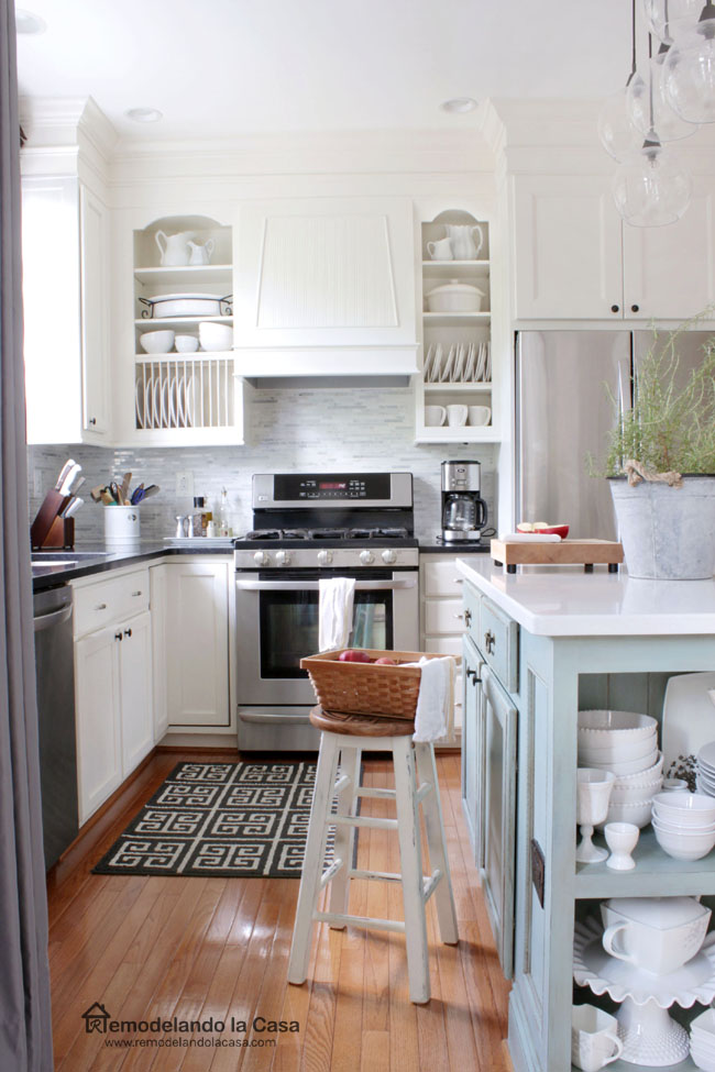 5 DIY Kitchen Makeovers Remodelando la Casa