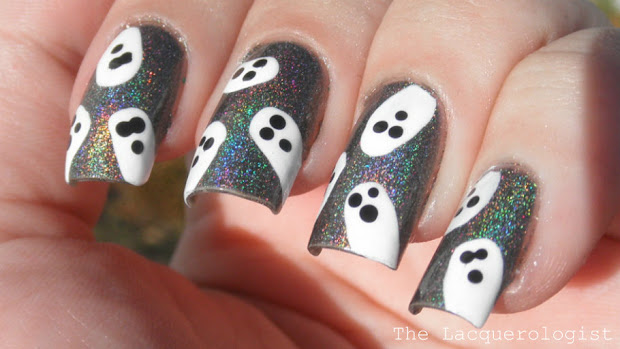cute and creepy halloween nail