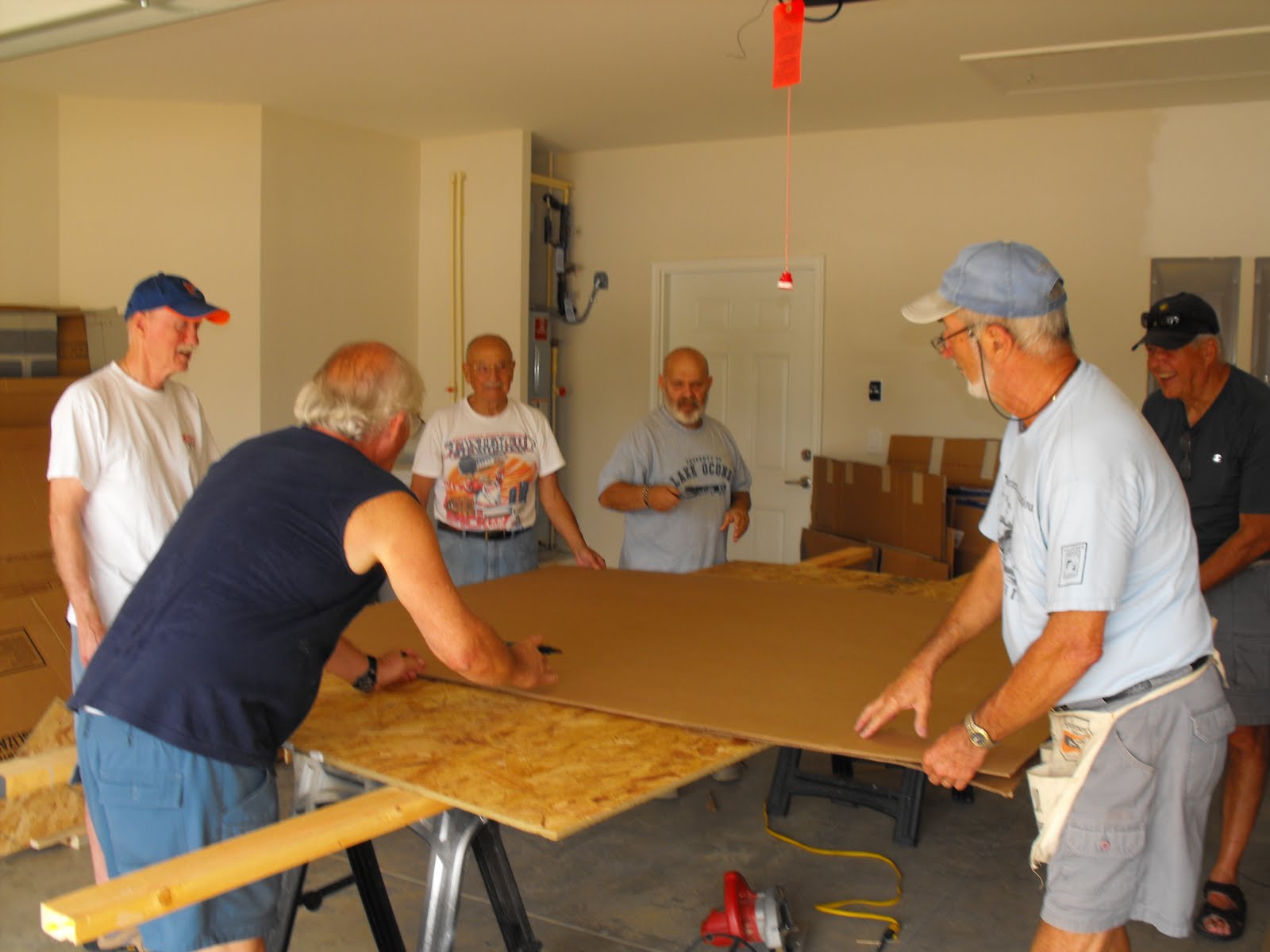 Tom's Cardboard Boat Blog: June 2011