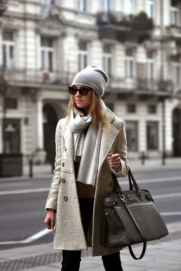 Women's Fashion: Awesome long coat