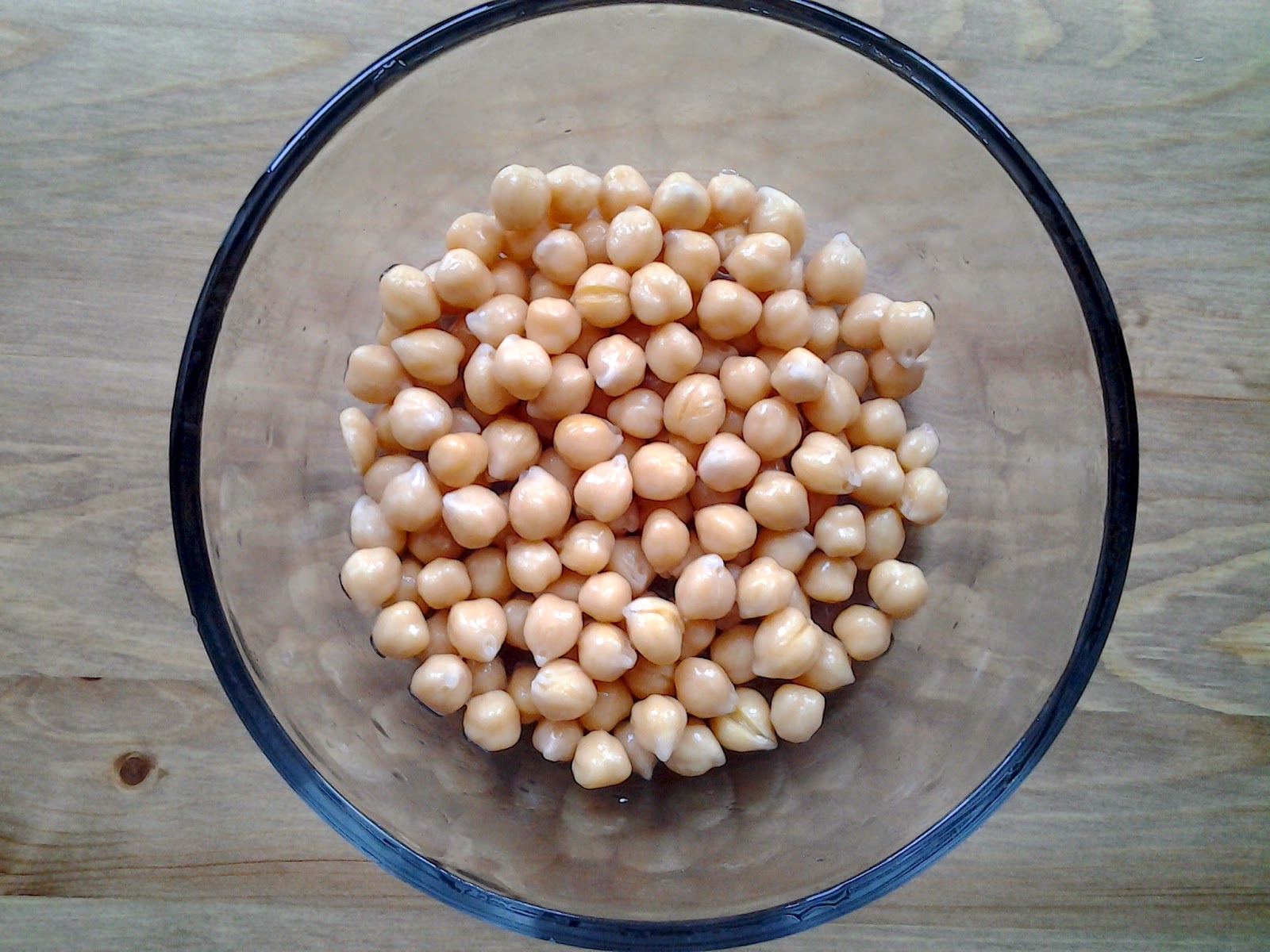 Winding Spiral Case Chickpeas Dried vs. Canned