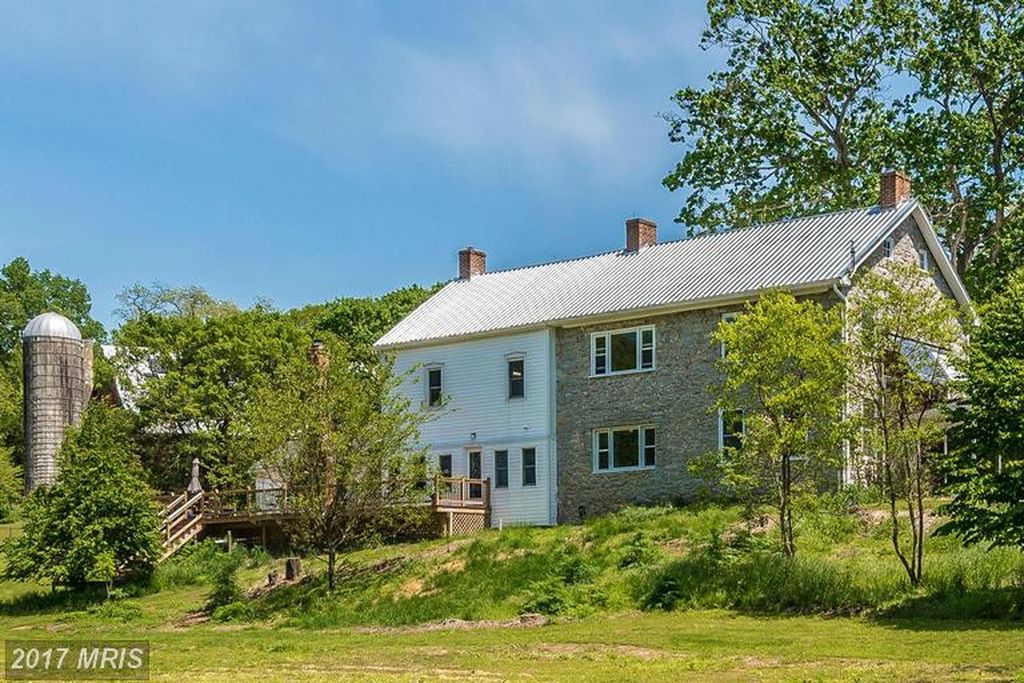 Sweet House Dreams Well Taught Farm, 1790 Federal Stone Manor in