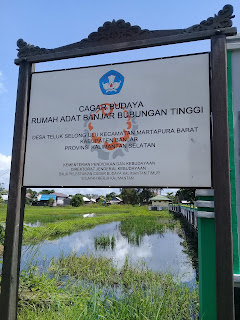 papan cagar budaya rumah bubungan tinggi rumah bubungan tinggi