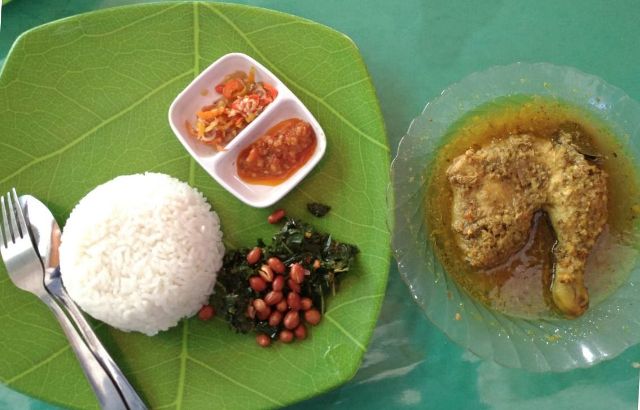 72+ Gambar Ayam Cari Makan Paling Hist 72+ Gambar Ayam Cari Makan Paling Hist